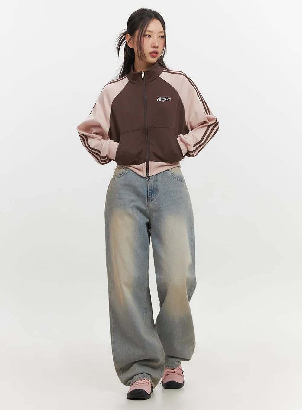 Cozy Embroidered Zip-Up Sweatshirt IF511