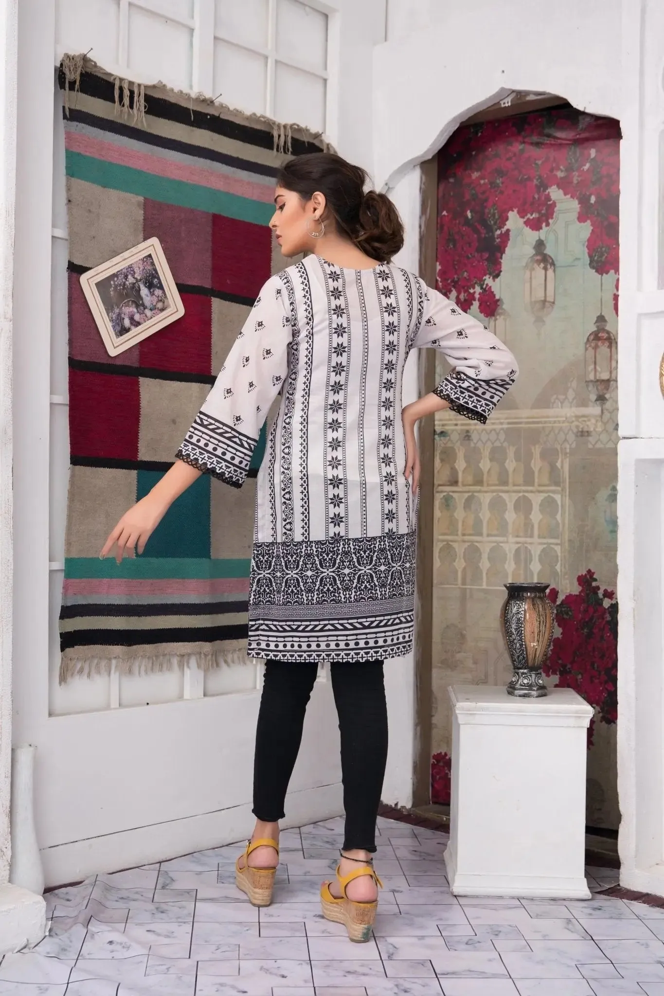 IshDeena Pakistani Kurtis for women Indian Style Cotton Tunics Womens Tops Printed B&W