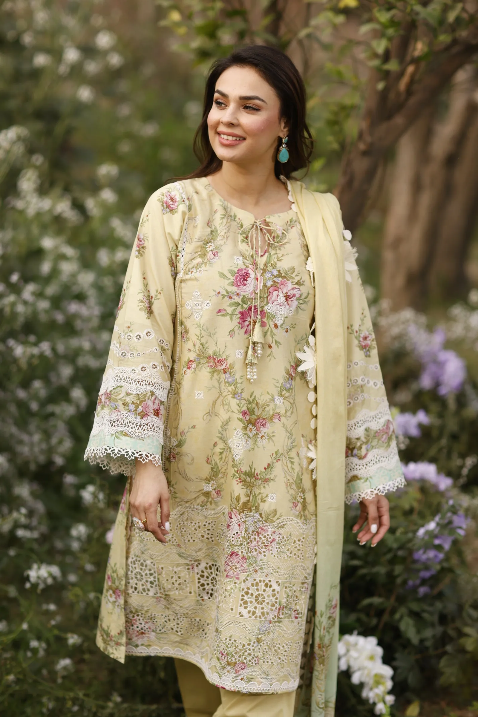 Manara by Maria Asif Baig - Vintage Flora Lawn Collection – SABA